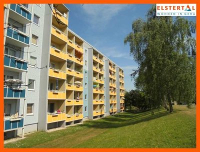 SOFORT Einziehen und Wohlfühlen! 2-Raumwohnung mit Aufzug // Balkon und Küche mit Fenster