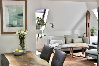 Modernes Wohngefühl: Loft-Charakter &amp; luxuriöse Ausstattung nahe Urnenfriedhof