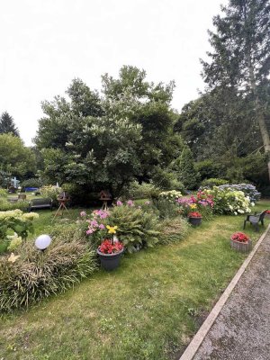 Charmante 4-Zimmer-Wohnung mit Garten und zusätzlicher Nutzfläche in Oberhausen Sterkrade