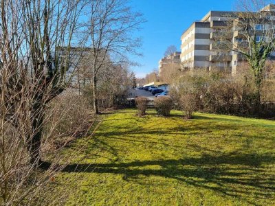 "Aufzug, Balkon & Stellplatz – gepflegte 1-Zi.-Wohnung am grünen Stadtrand von Stuttgart-Botnang"