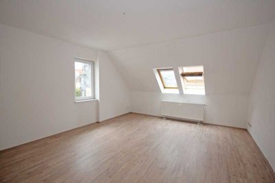 geräumige 3-Z-Dachgeschosswohnung mit Balkon