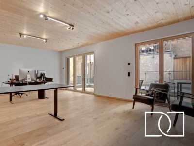 Luxuriöse 5-Zimmer-Maisonette mit Terrasse, Balkon & Hauscharakter in Toplage am Neuen Schloss