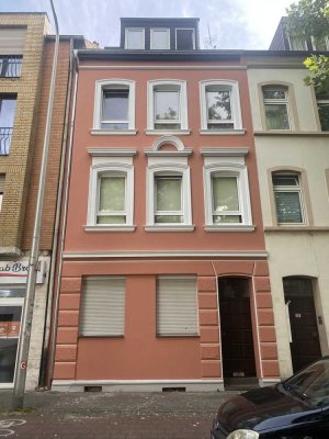 Sanierter Altbau: Stilvoll vollmöblierte 2-Zimmer-Wohnung - keine Provision