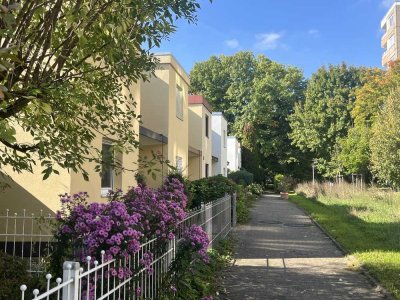 Bezugsfertig! Frisch saniertes Reihenhaus in ruhiger Lage von Frankfurt-Bonames | Nahe U-Bahn