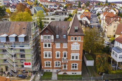 NEU  und hochwertig renovierte und sanierte 2-Zimmer Wohnung - UNMÖBLIERT