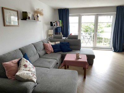 Helle, geräumige 2-Zimmer-Wohnung