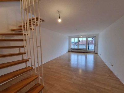 Schicke 4-Zimmer-Maisonettewohnung mit Balkon, EBK und TG-Stellplatz