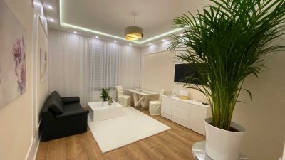 hochwertig sanierte und vollmöblierte 3 ZKB-Altbauwohnung in Ffm-Nordend
