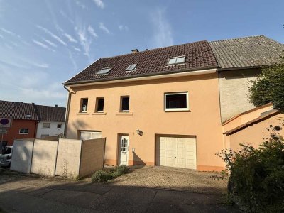 Charmantes Sanierungsobjekt mit Garage und Terrasse in Bretten-Rinklingen