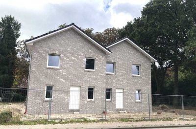 Neubau Doppelhaushälften KfW40 in Strüklingen/saterland zu verkaufen. Von privat
