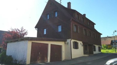 Attraktive 4-Zimmer-Wohnung mit Terrasse, Garten und Einbauküche in Altensteig-Hornberg