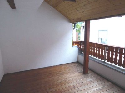 Doppelhaushälfte mit Dachloggia im Herzen von Geradstetten