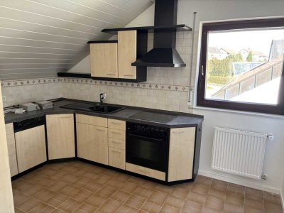 Erstbezug nach Renovierung 3,5-Zimmer-DG Wohnung mit gehobener Innenausstattung mit Einbauküche