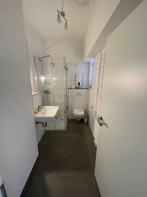 Komplett renovierte, helle und zentralgelegene Wohnung mitten in der City von Bottrop!