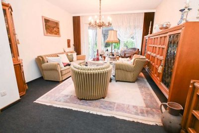 Herzebrock-Clarholz: Haus mit Potenzial und großem Garten in ruhiger Lage!