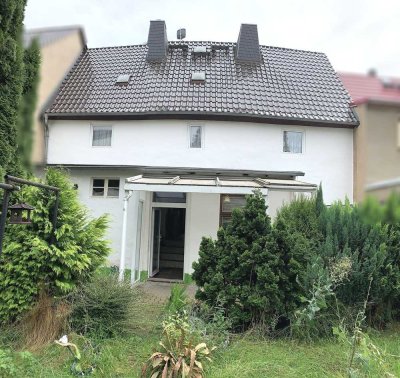 Reihenmittelhaus mit Garten u. Garage