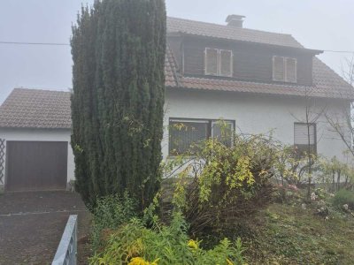 Einfamilienhaus mit 829 m² Grund