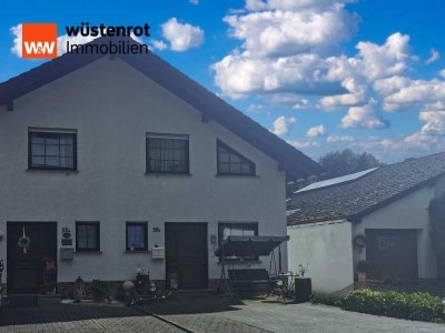 Doppelhaushälfte mit ländlichen Flair -
      - ruhiges Leben am Flaumbach -