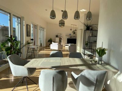 Energiesparende Loftwohnung mit riesiger Dachterrasse und tollem Boden