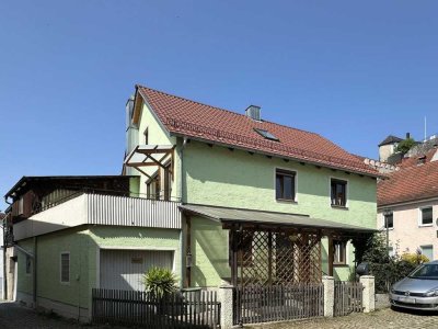 Ein-/Zweifamilienhaus in Laaber