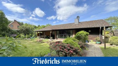 Charmantes, gepflegtes Wochenendhaus mit Carport und Garten in idyllischer Lage in Wiefelstede