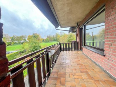 Schön gelegene, ruhige 2 - Raum- Wohnung mit Balkon