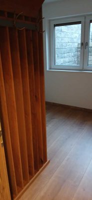 Erstbezug: Exklusive 1-Zimmer-Souterrain-Wohnung mit gehobener Innenausstattung in Emersacker