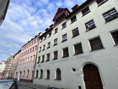 MAKLERFREI! Sanierter Altbau aus 17 Jhdt. in St. Lorenz, 2.5Z, EBK, Balkon