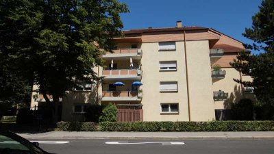 Großzügige 3,5 Zimmer-ETW mit Dachterrasse