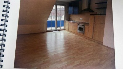 Helle 2-Zimmer Wohnküche, Schlafzimmer, Abstellraum , Tageslichtbad, Keller in Kandel mit Aufzug