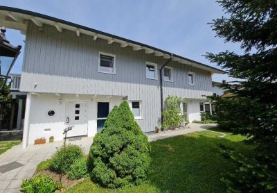 ZFH mit 2 Whg wie DHH, sep Zugang,D-Gge, Stellpl, WW-Solar, ruhige Lage