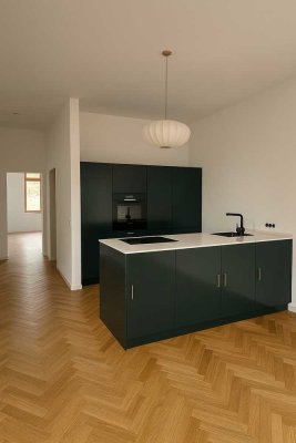 Top-Lage am Medienhafen: kernsanierte Eigentumswohnung (1. OG links)