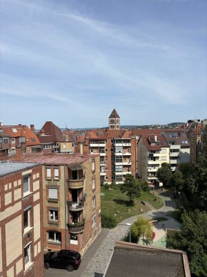 Stilvoll renovierte 3-Zimmer-Wohnung mit Aussicht in bevorzugter Lage von Stuttgart-West