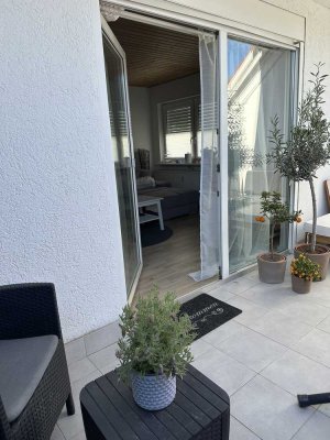 3 Zimmer Maisonette Wohnung mit großem Balkon und EBK