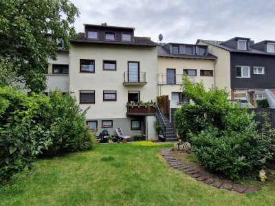 Charmante 2-Zimmerwohnung mit zwei Balkonen und Gartenmitbenutzung in ruhiger Lage von Niederpleis!