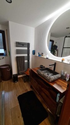 Schöne, modernisierte Erdgeschosswohnung von Privat zu erwerben...