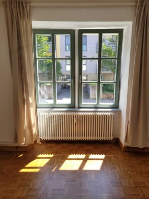 Charmante, kleine 2 Zimmer-Wohnung für Erstsemester Studentin