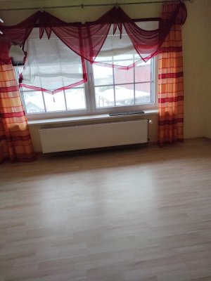 Großes Einfamilienhaus mit 12 Zimmer