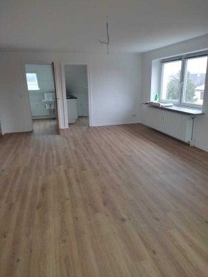 Wunderschöne, geräumige 1-Zimmerwohnung, Erstbezug nach Vollsanierung