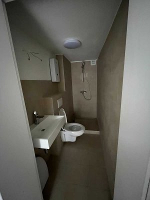 Erstbezug nach Rundum-Renovierung – genießen Sie Ihren Balkon mit Ausblick!