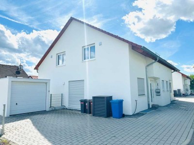 Attraktive Doppelhaushälfte 143m² mit Terrasse, Garten und Garage