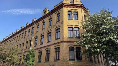 "Wohnkomfort auf zwei Ebenen – mit Dachterrasse & Tiefgarage"