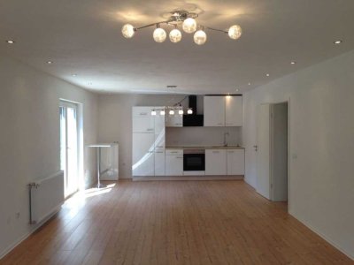 Schöne 5-Zimmer-Wohnung mit Balkon und Einbauküche in Landstuhl zu vermieten