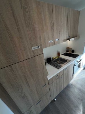 Untermieter für schöne ein Zimmer Wohnung im iLive gesucht