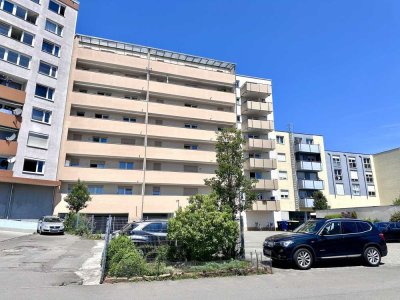 KL - Nähe Altstadt:
Altersgerechte ETW mit 2 Zi., Kü., Bad, PKW-Stellplatz