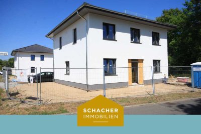 Neubau in Toplage: Exklusives Einfamilienhaus mit bester Ausstattung in Berlin sowie Bahnhofsnähe