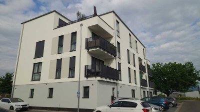 helle stilvolle Penthouse-Wohnung mit BAD EN SUITE, Ankleide und Dachterrasse