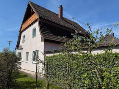 Großzügiges  1 FH in Nellingen – freistehend und sehr gut gepflegt, 2 Garagen