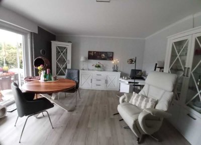 Moderne, helle EG 2-Zimmer Wohnung mit Terrasse, eigenem Garten u. Garage in Alsdorf Hoengen