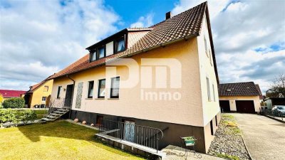 Schönes 1 - 2 Familienhaus mit riesigem Grundstück, Doppelgarage und umfangreichen Nutzflächen